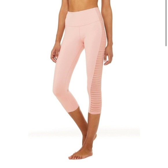 Alo Yoga Light Pink Airbrush High Rise Prism Caged Capri Leggings - Picture 1 of 10